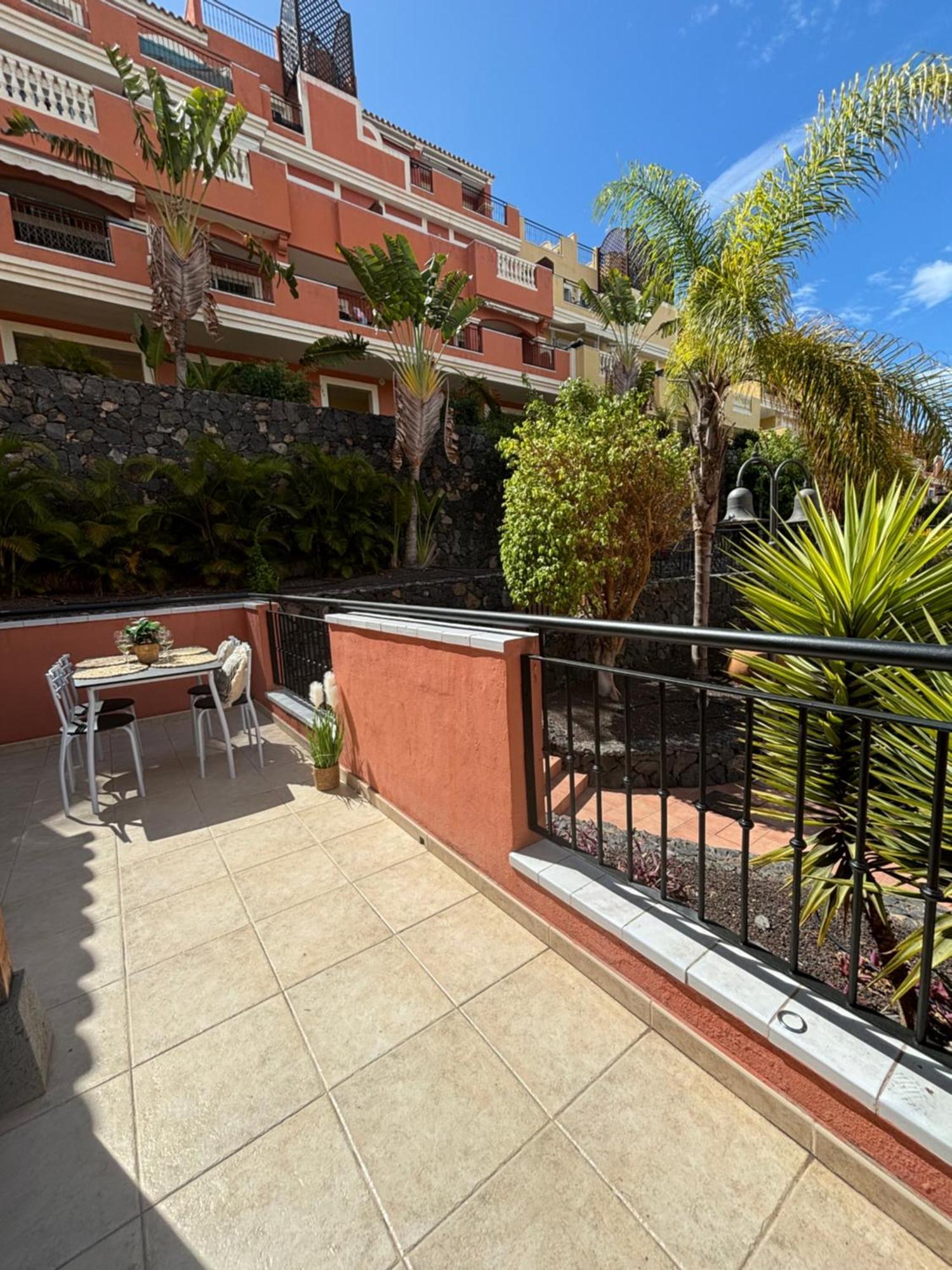 Granada Sunrise Apartment Los Cristianos  Exterior photo